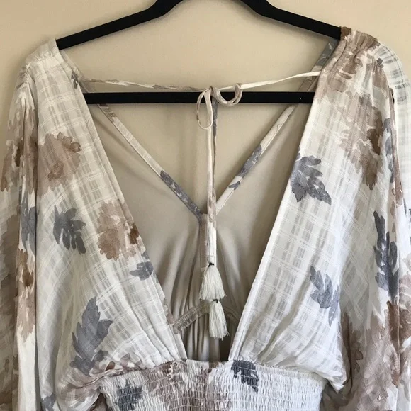 Flowy Floral Boho Sundress - Picture 6 of 12